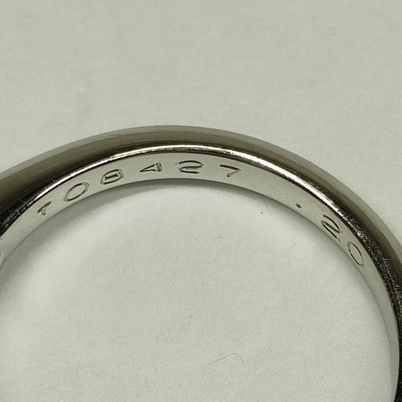 Tiffany and Co. Engagement Ring Solitaire Diamond 0.2ct Platinum - Picture 4 of 7